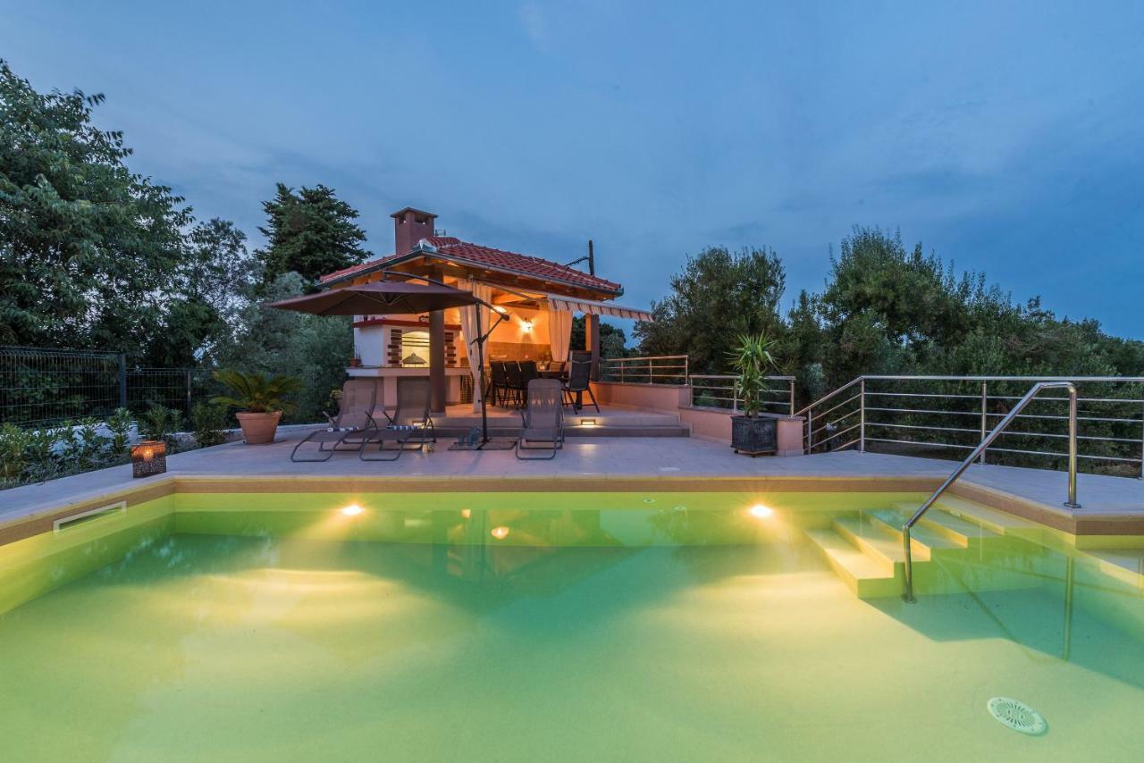 Apartments Jelavic Sutomiscica Екстериор снимка
